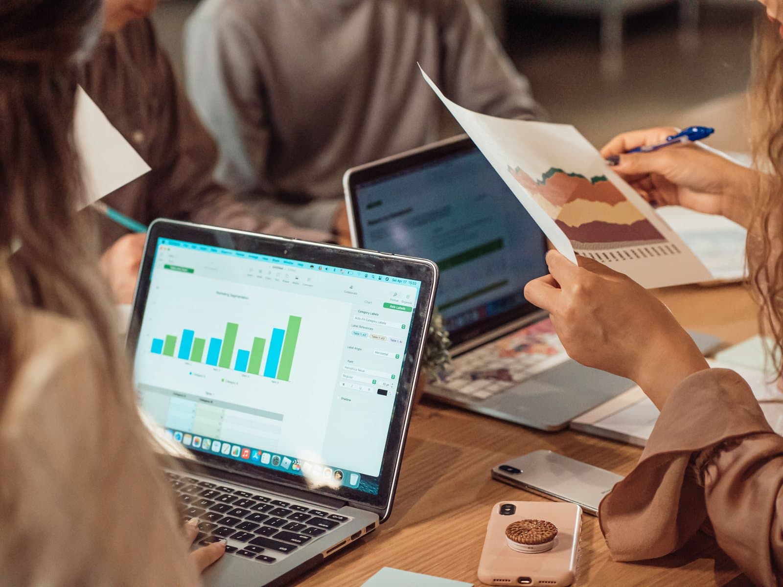 Как читать SEO-отчёт: метрики, KPI и красные флаги для заказчика